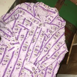 Lovely Xl overdrive purple flower snaps shirt